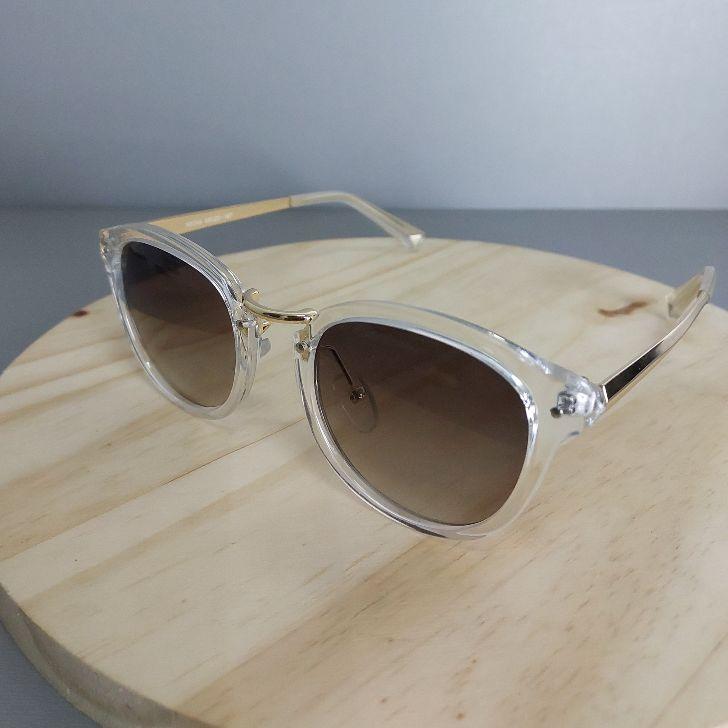 OCULOS 4 PARAFUSOS COM DETALHE TRIANGULO NA PONTA