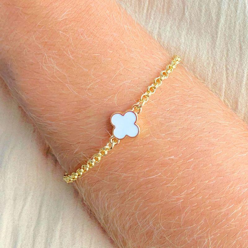 PULSEIRA TREVO DE 4 FOLHAS BRANCO MODELO VIRGINIA