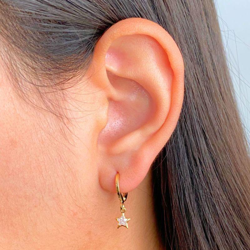 ARGOLA COM PINGENTE ESTRELA CRISTAL 5X8MM