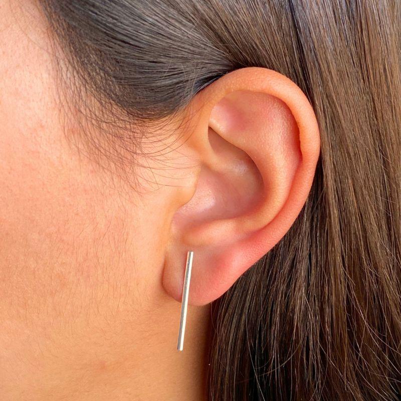 BRINCO P925 MÉDIO PALITO LISO 25MM