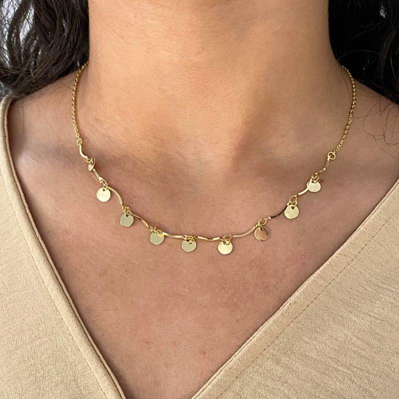 GARGANTILHA COM PINDURICALHO DE CHAPA REDONDA E PALITO DE ONDA